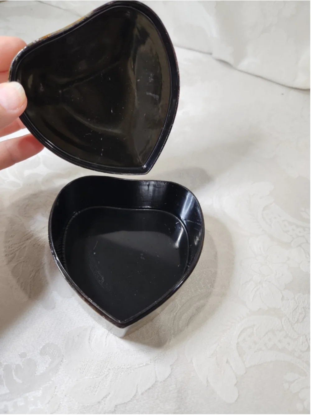 Vintage Chinese Black Lacquer Heart Trinket Box, Hand-Painted Roses 3.5”